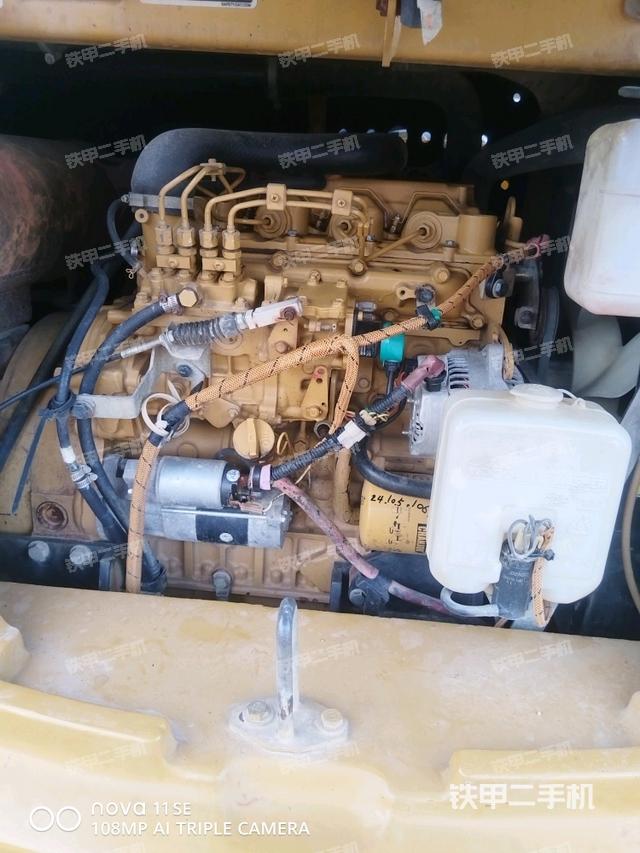 發(fā)動(dòng)機(jī)整體俯視（整機(jī)外觀）