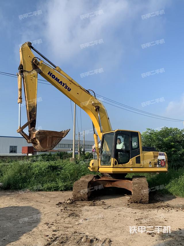 小松PC210LC-8挖掘机