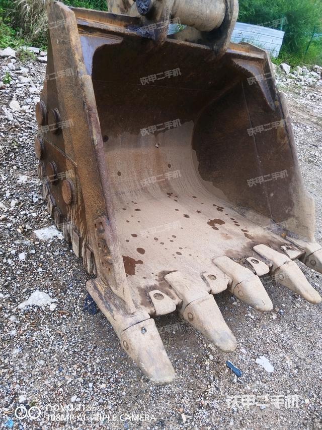 鏟斗右后整體（工作和回轉裝置）