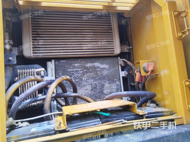 散熱器正面（大件艙室）