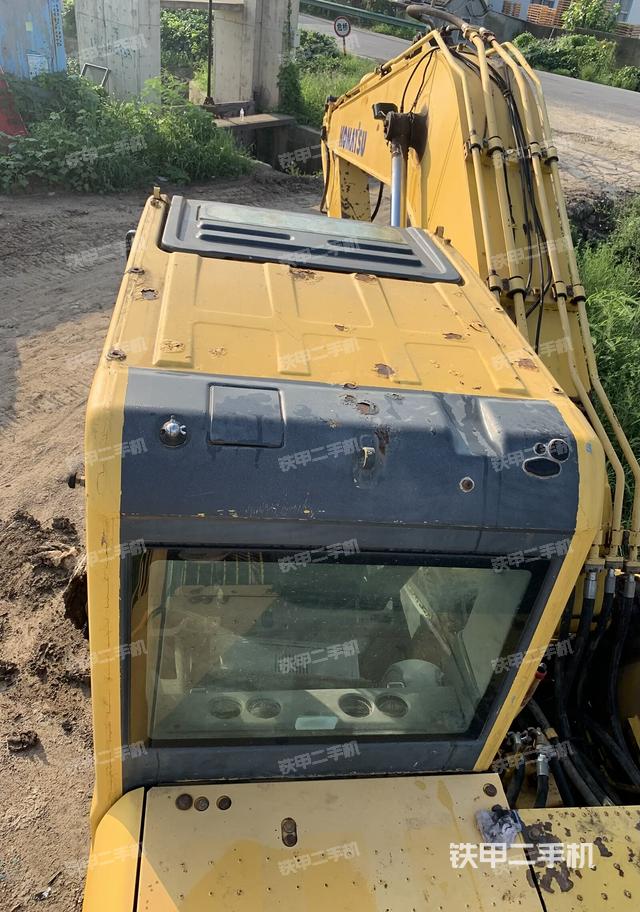 駕駛室頂部（整機(jī)外觀）