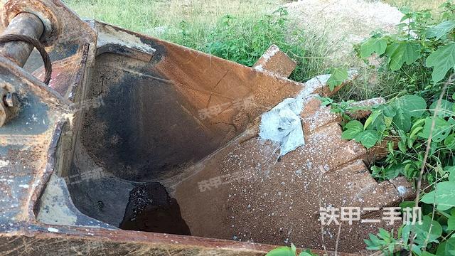 小臂整體左后（工作和回轉(zhuǎn)裝置）