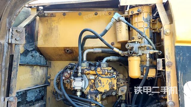 液壓泵斜45?左（大件艙室）