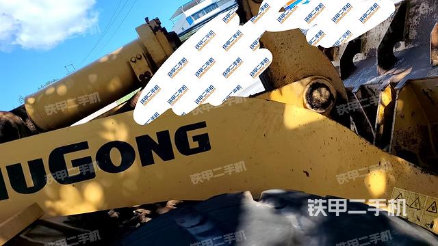 铲斗油缸侧面（工作装置）