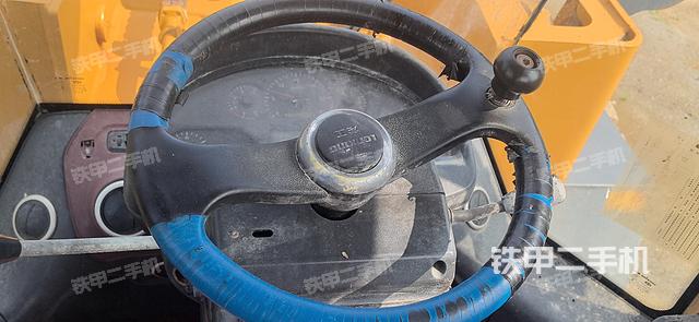 駕駛室操作臺(整機外觀及大件) 駕駛室操作臺(整機外觀及大件)