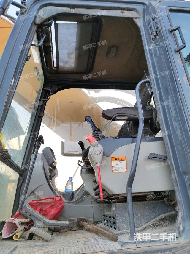 顶棚整体（驾驶室部分）