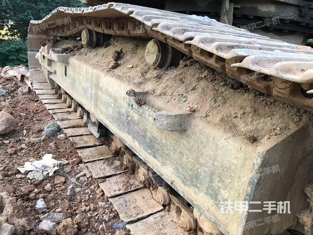 单侧履带整体（整机外观）