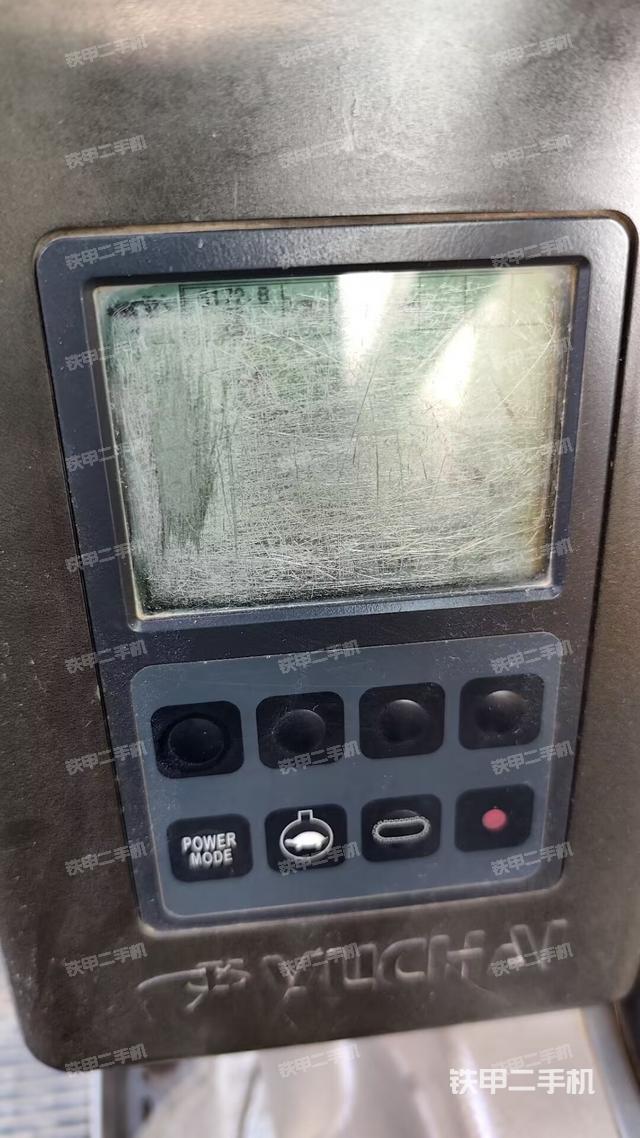 座椅右側(cè)控制臺(tái)/鑰匙門/油門/含右手柄（駕駛室部分）