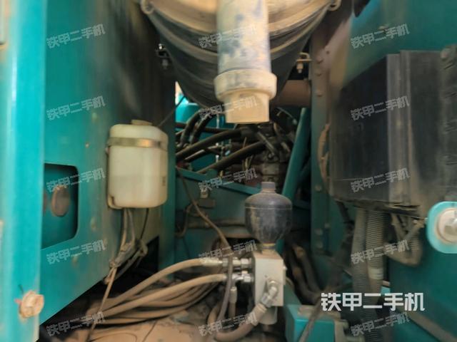 液壓泵斜45?右（大件艙室）