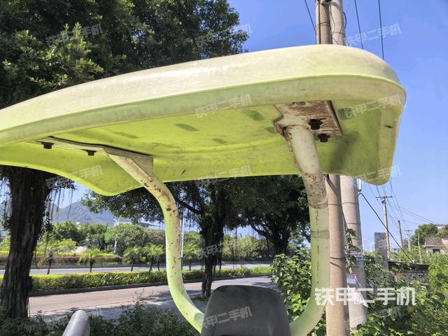 座椅后部（駕駛室部分）