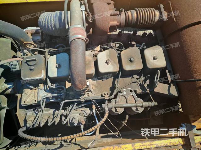 發(fā)動(dòng)機(jī)整體俯視(整機(jī)外觀) 發(fā)動(dòng)機(jī)整體俯視(整機(jī)外觀)