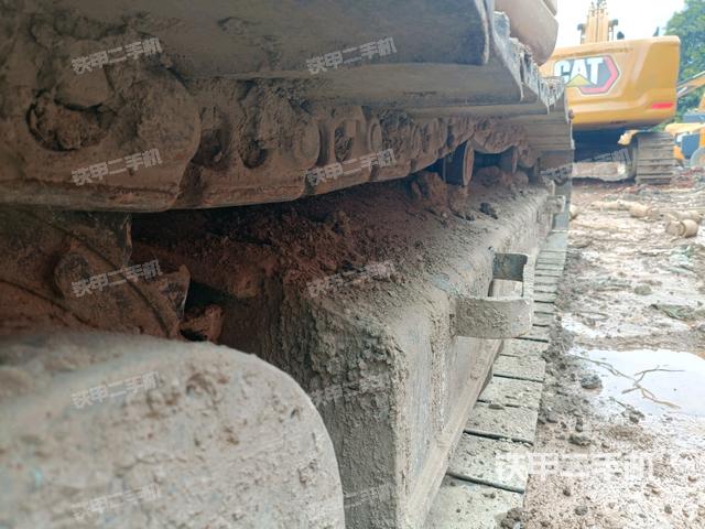 右側(cè)履帶整體（行走機構(gòu)）