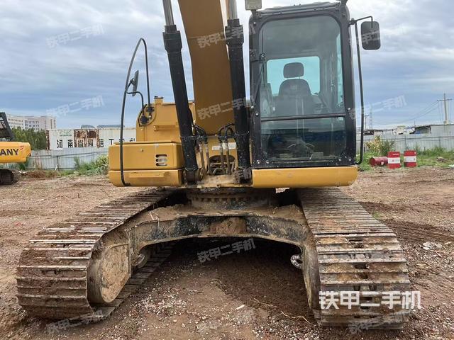 駕駛室整體（整機(jī)外觀）