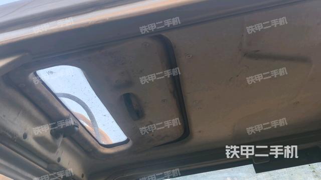 駕駛室整體(整機外觀) 駕駛室整體(整機外觀)