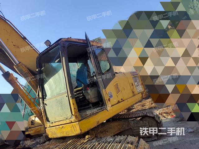 小松PC200-7挖掘机