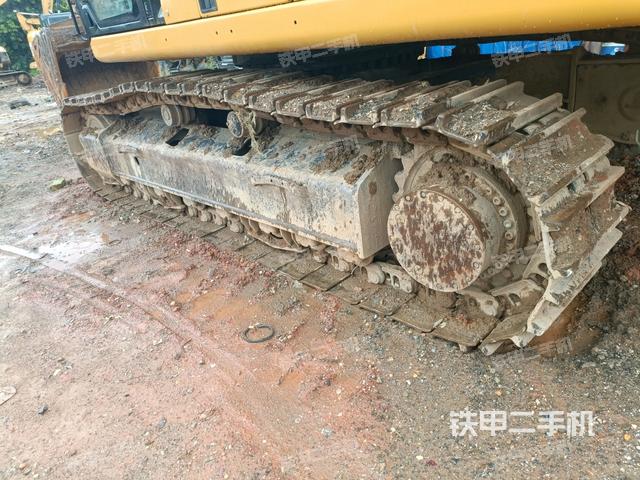 单侧履带整体（整机外观）