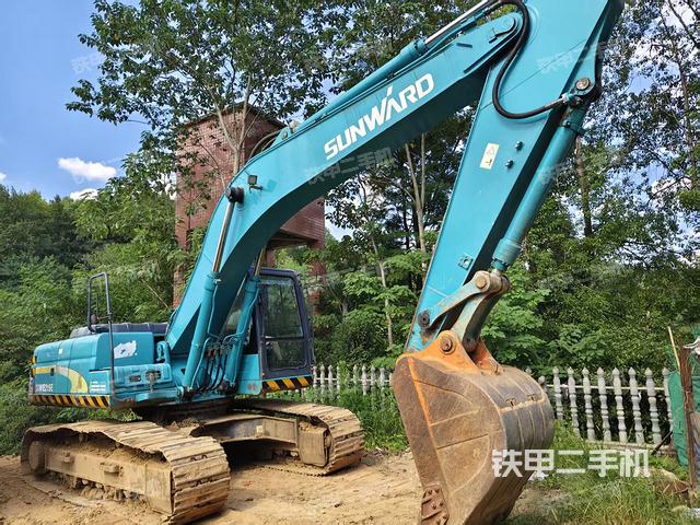 整機右后45°(整機外觀) 整機右后45°(整機外觀)