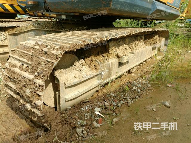 单侧履带整体（整机外观）