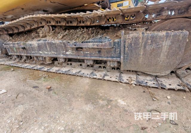 单侧履带整体（整机外观）