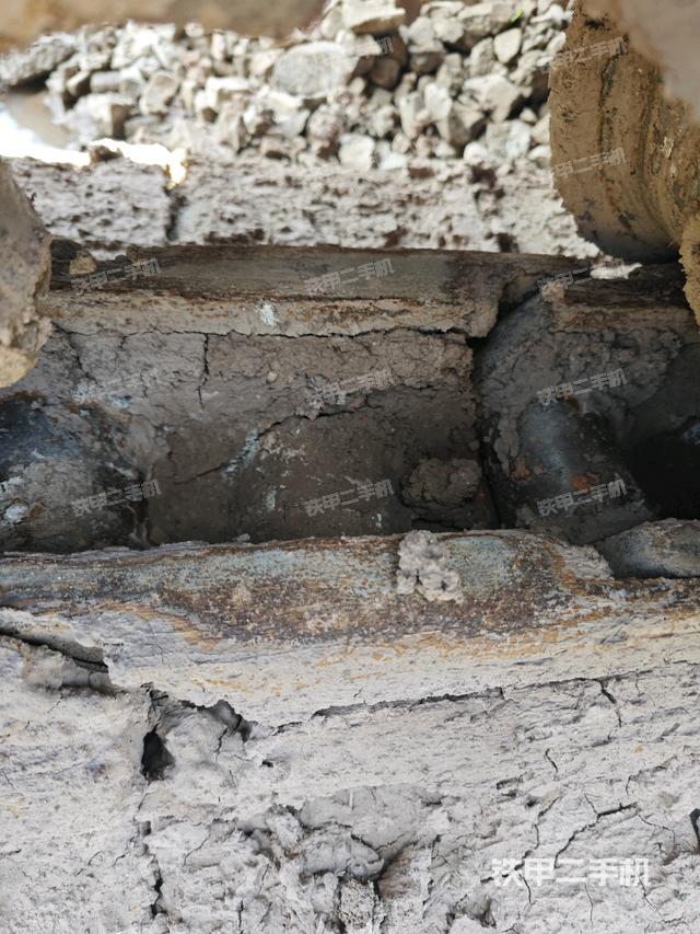 右侧行走马达盖板(行走机构) 右侧行走马达盖板(行走机构)