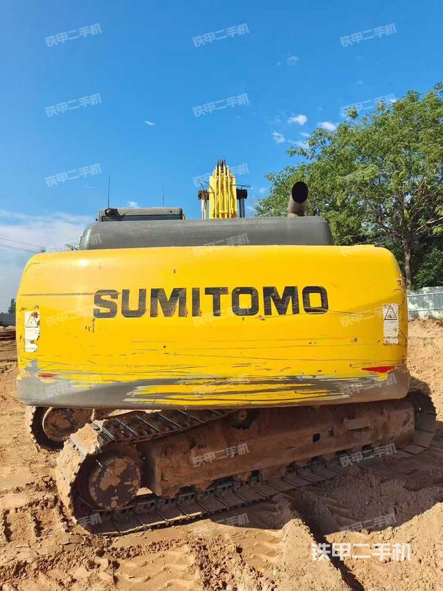 整機右后45°(整機外觀) 整機右后45°(整機外觀)