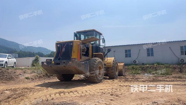 整機(jī)右后45°(整機(jī)外觀及大件) 整機(jī)右后45°(整機(jī)外觀及大件)