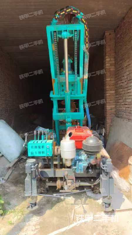 整機(jī)左側(cè)(設(shè)備外觀及核心部件) 整機(jī)左側(cè)(設(shè)備外觀及核心部件)