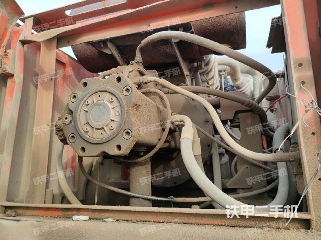 液压泵斜45 左（大件舱室）