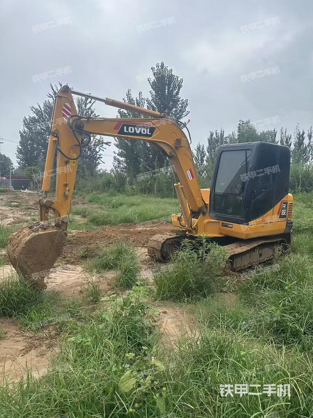 雷沃重工FR65V8挖掘机