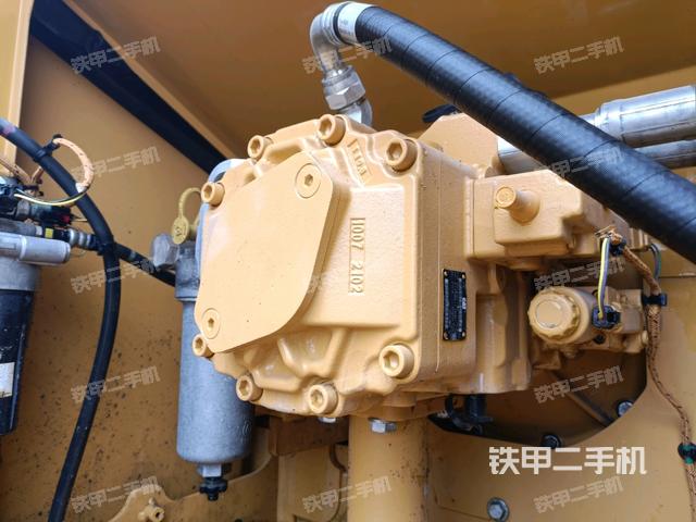 液壓泵斜45?左（大件艙室）