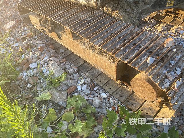 單側履帶整體(整機外觀) 單側履帶整體(整機外觀)