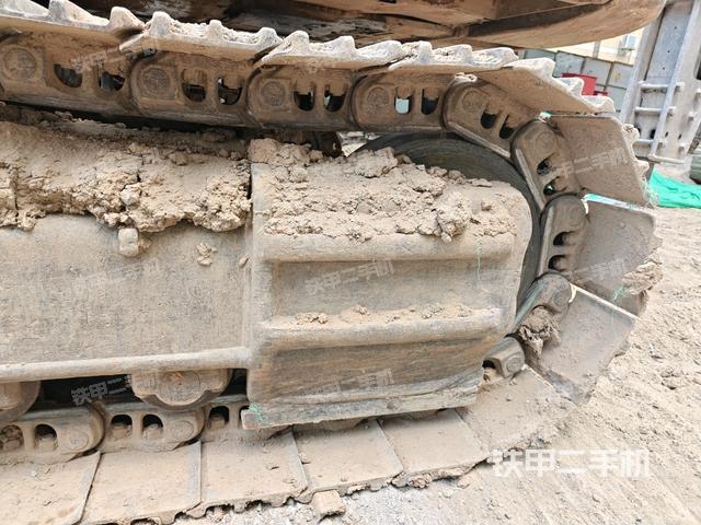 左侧履带整体 （行走机构）