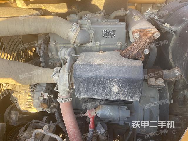 發(fā)動機整體俯視(整機外觀) 發(fā)動機整體俯視(整機外觀)