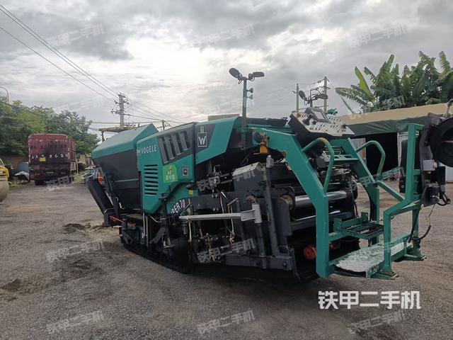 整機(jī)左側(cè)(設(shè)備外觀及核心部件) 整機(jī)左側(cè)(設(shè)備外觀及核心部件)