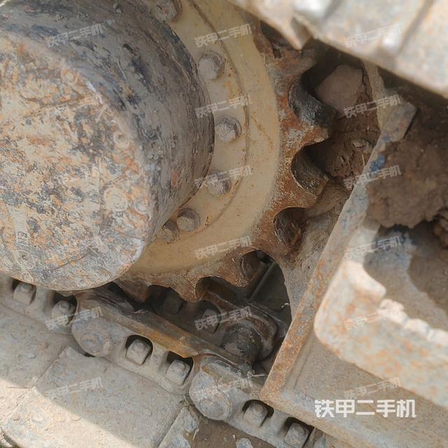 單側履帶整體(整機外觀) 單側履帶整體(整機外觀)