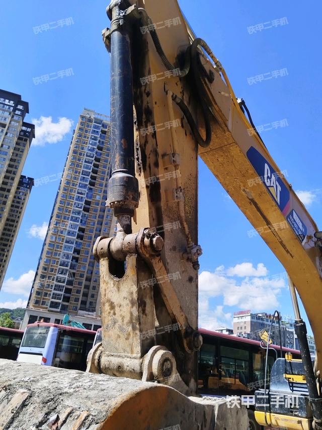 小臂整體左后（工作和回轉(zhuǎn)裝置）