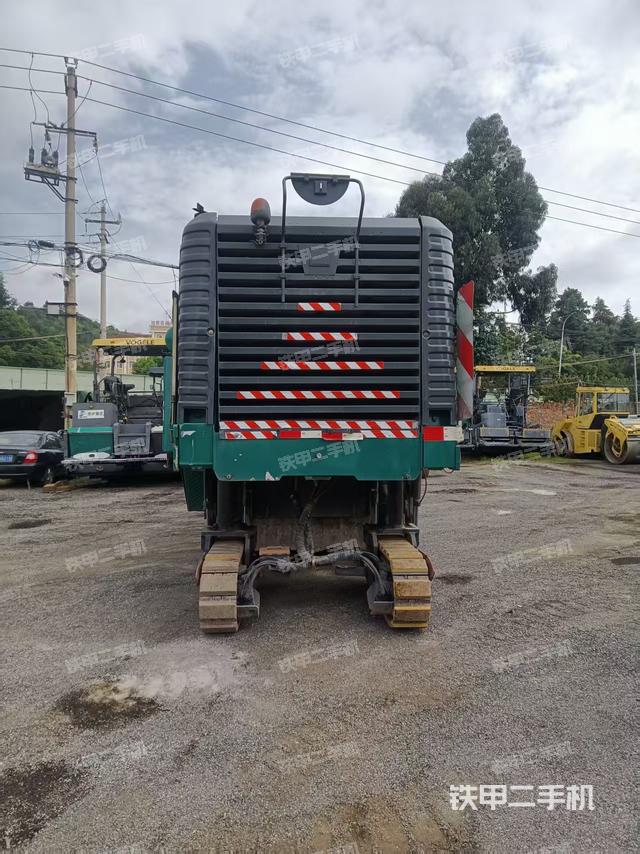 整機(jī)右后45°(設(shè)備外觀及核心部件) 整機(jī)右后45°(設(shè)備外觀及核心部件)