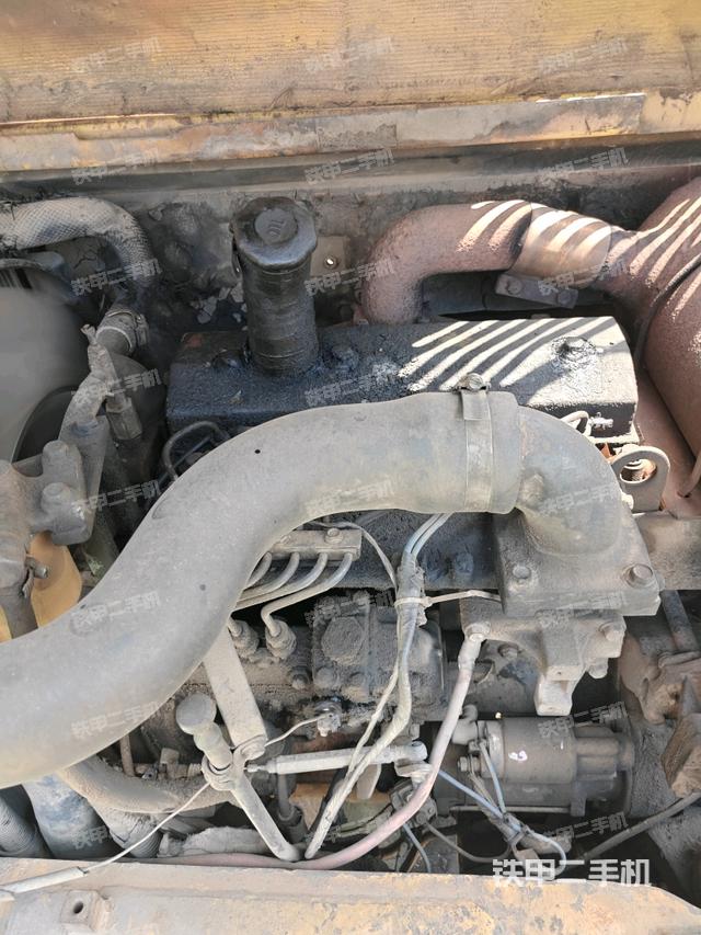 发动机室（上车部件）