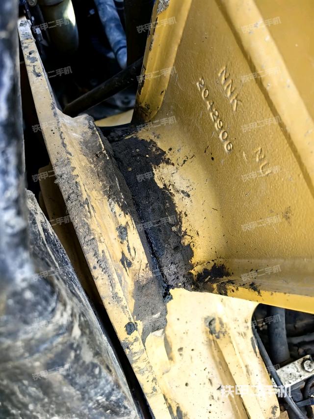 大臂根部?斜視（工作和回轉(zhuǎn)裝置）