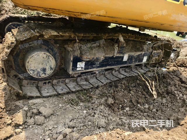 左侧履带整体 （行走机构）