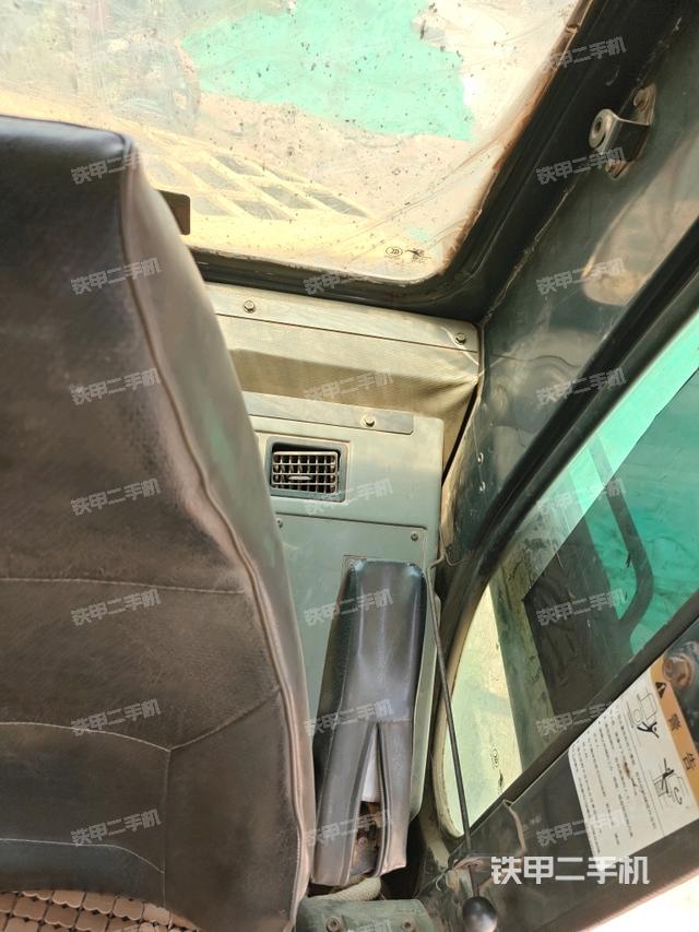 顶棚整体（驾驶室部分）