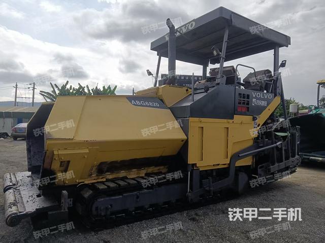 整機(jī)左側(cè)(設(shè)備外觀及核心部件) 整機(jī)左側(cè)(設(shè)備外觀及核心部件)