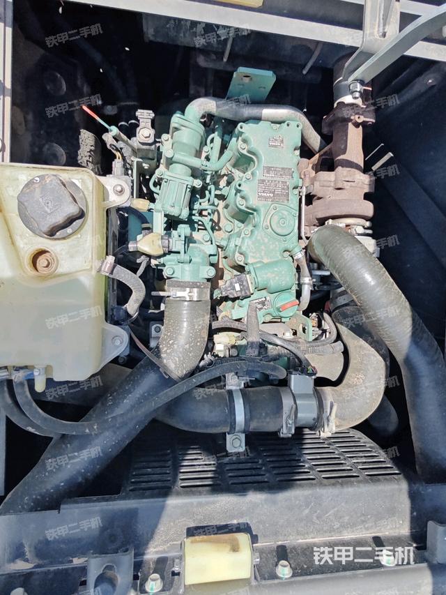 发动机室(上车部件) 发动机室(上车部件)