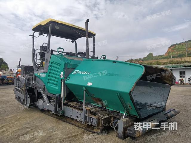 整機(jī)右側(cè)(設(shè)備外觀及核心部件) 整機(jī)右側(cè)(設(shè)備外觀及核心部件)