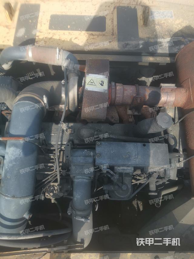 發(fā)動機整體俯視(整機外觀) 發(fā)動機整體俯視(整機外觀)