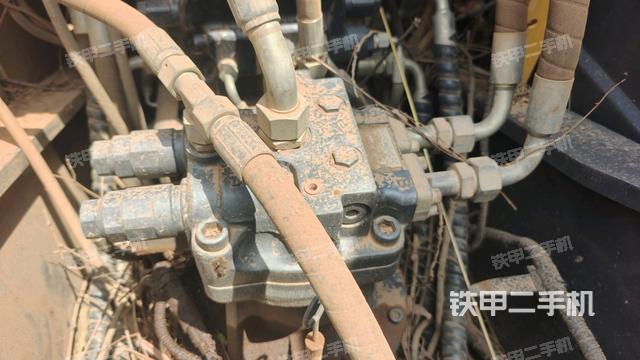 回轉(zhuǎn)馬達(dá)（上車部件）