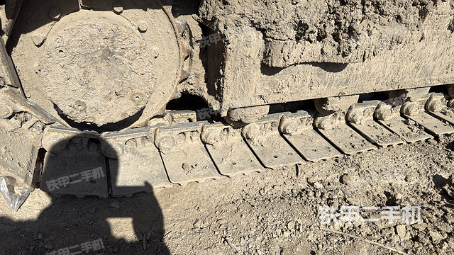 單側履帶整體(整機外觀) 單側履帶整體(整機外觀)