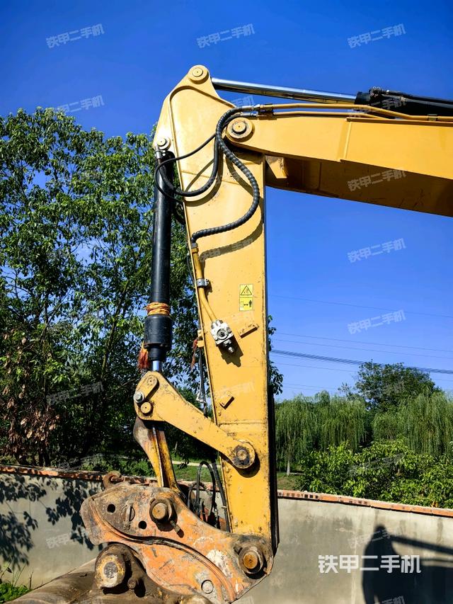 小臂整體左后（工作和回轉(zhuǎn)裝置）