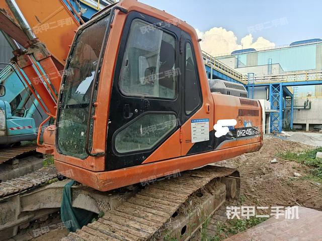 斗山DH220LC-9E挖掘机