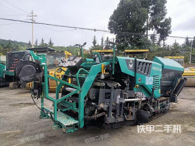 整機(jī)右側(cè)(設(shè)備外觀及核心部件) 整機(jī)右側(cè)(設(shè)備外觀及核心部件)